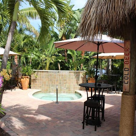 The Cabanas Guesthouse & Spa - Gay Resort Catering To Gay Men Oakland Park Kültér fotó