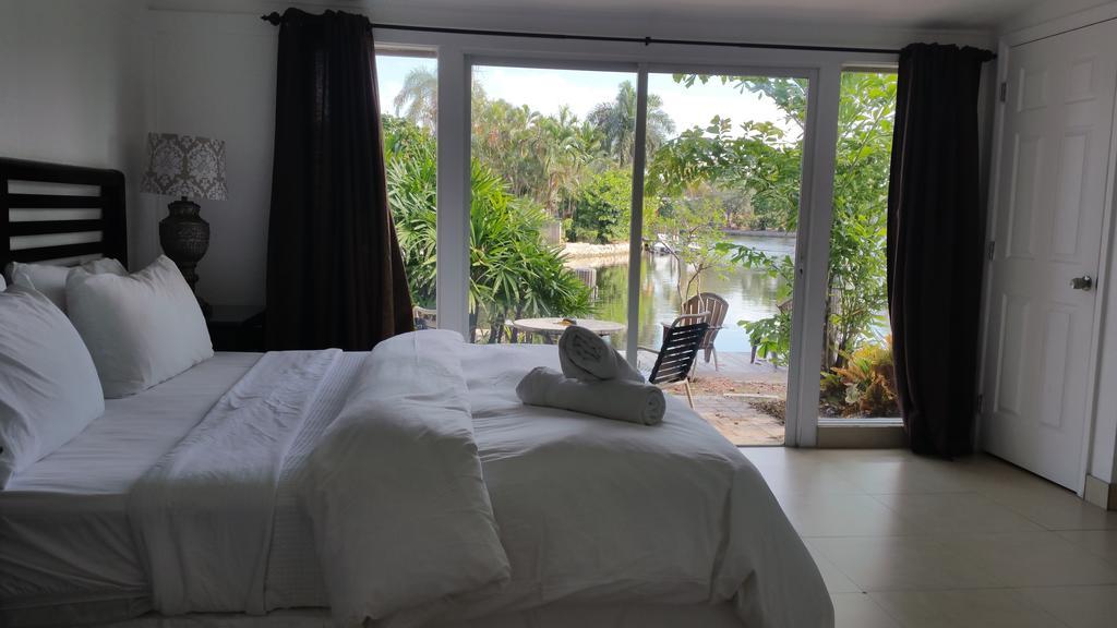 The Cabanas Guesthouse & Spa - Gay Resort Catering To Gay Men Oakland Park Szoba fotó