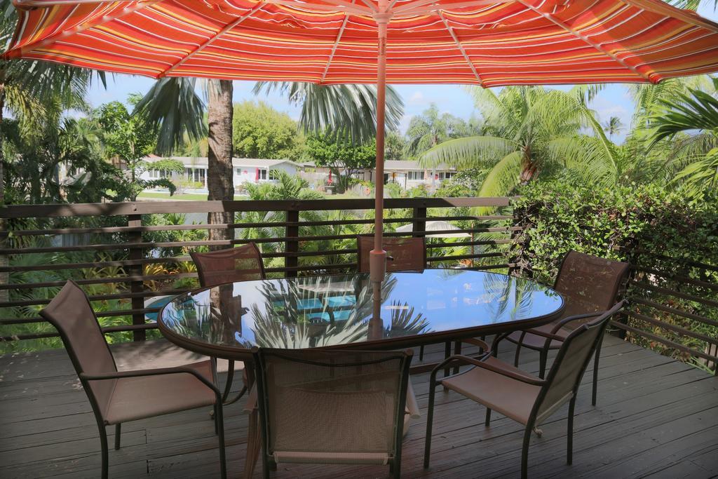 The Cabanas Guesthouse & Spa - Gay Resort Catering To Gay Men Oakland Park Kültér fotó